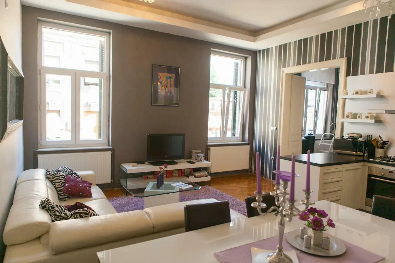 Apartment Luni Rijeka