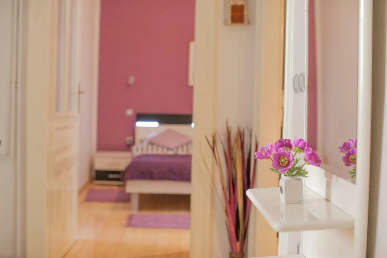 Apartment Luni リエカ